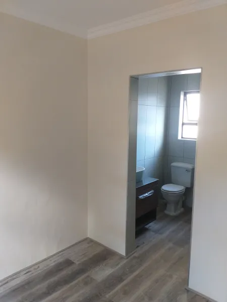 Dressroom & bathroom